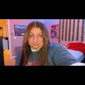 Meet your Posher, Karlee